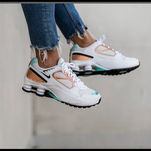 nike shox enigma rose gold